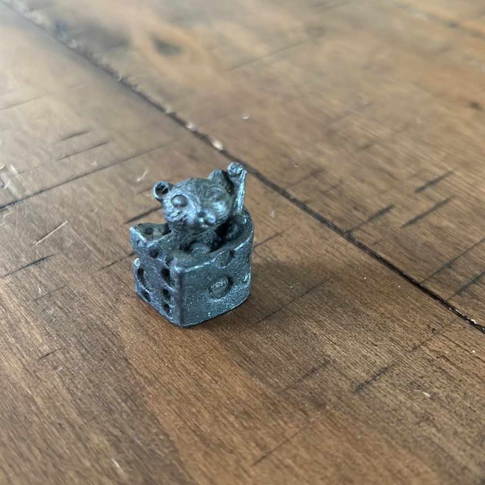 Jasco Mouse 🐭 in Swiss 🧀
